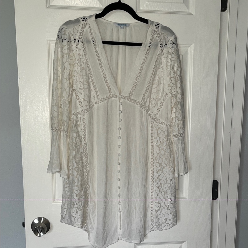 Blue Island White Lace Blouse